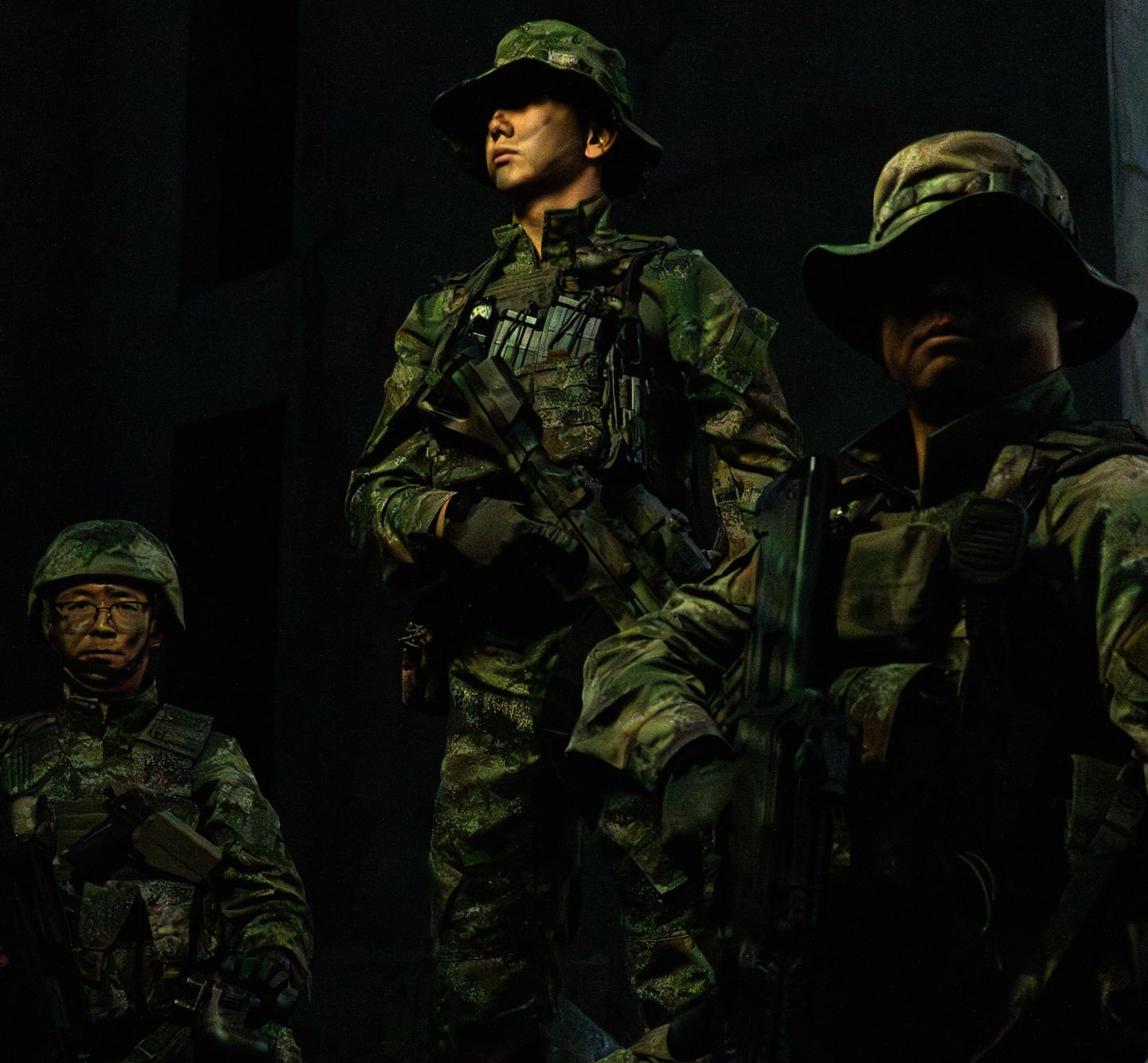 ADT-1 Series: Under The Shadow Of The City, The Operation Has Begun!
