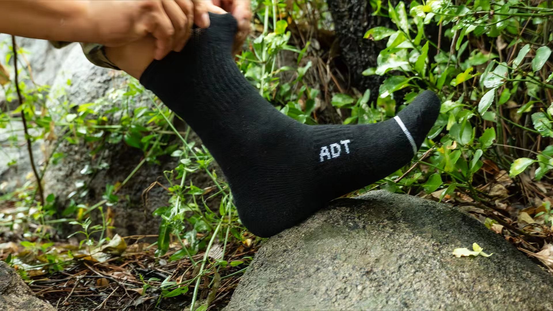 Yunfeng Functional Hemp Tactical Socks | Wholesale & Custom Available
